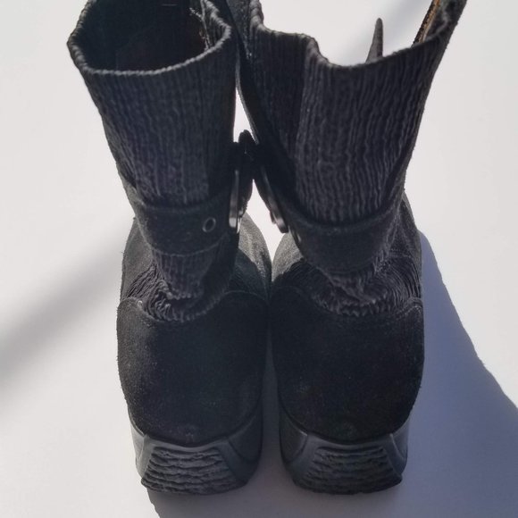 Clarks wide calf boots - Picture 3 of 3